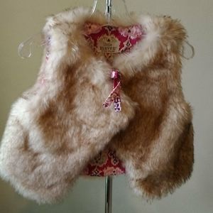 Little Maven reverse faux fur vest